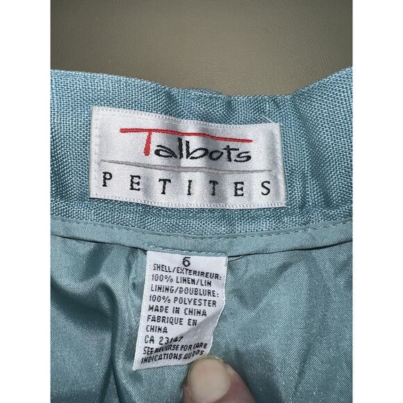 Talbots Petites Women’s Pleated Shorts Turquoise Size 6 With 2 Pockets - Picture 2 of 4